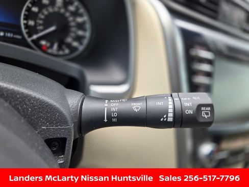 Used 2024 Nissan Murano SV FWD image 23