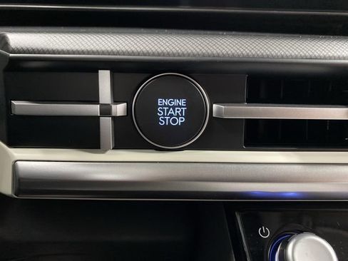 New 2026 Hyundai Santa Fe SE image 21