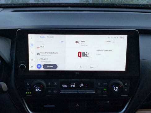 Certified 2024 Toyota Grand Highlander Platinum image 19