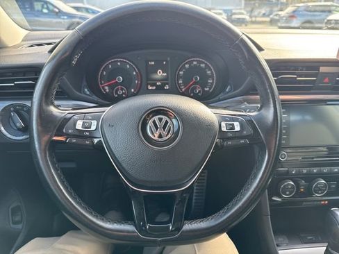 Certified 2020 Volkswagen Passat 2.0T R-Line image 18