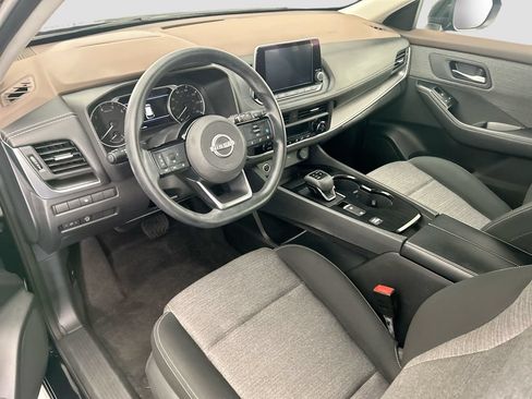 Used 2023 Nissan Rogue SV FWD image 9