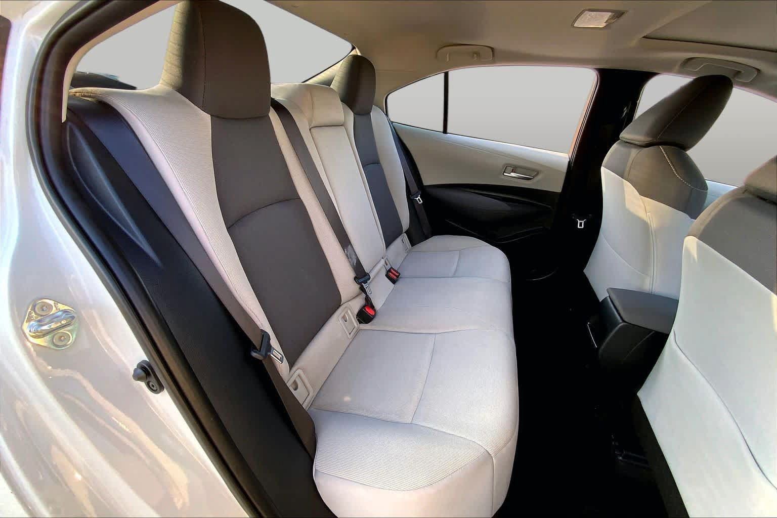 Used 2020 Toyota Corolla LE w/ LE Premium Package FWD image 13