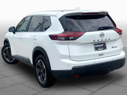 Used 2024 Nissan Rogue SV AWD/4WD image 11