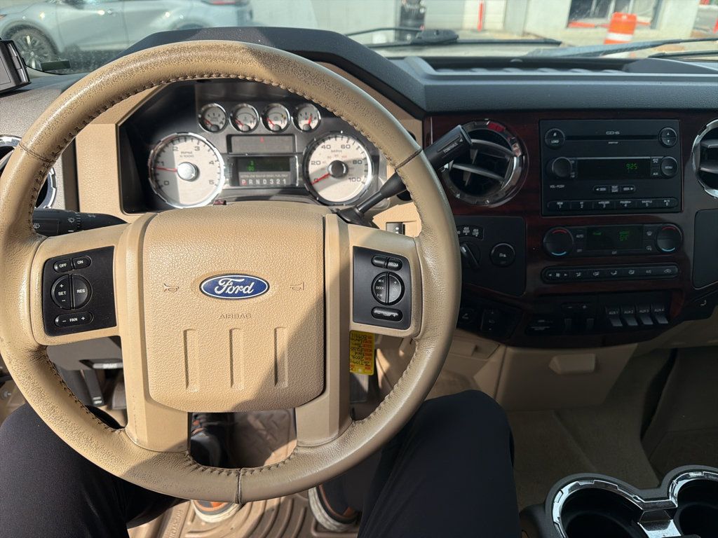Used 2008 Ford F250 Lariat AWD/4WD image 3