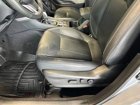 Used 2023 Subaru Forester Limited AWD/4WD image 16