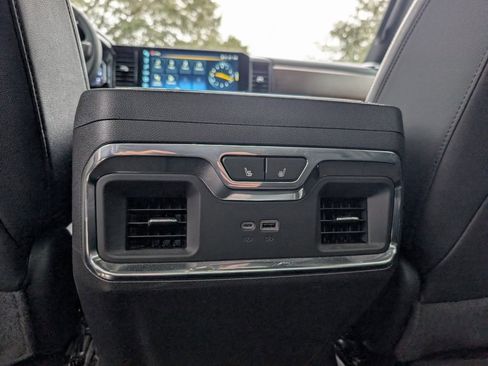 Used 2024 Chevrolet Silverado 1500 High Country w/ Z71 Off-Road Package image 21