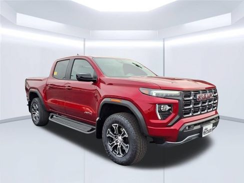 Used 2025 GMC Canyon AT4 AWD/4WD image 31