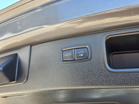 Used 2016 Porsche Macan S AWD/4WD image 16