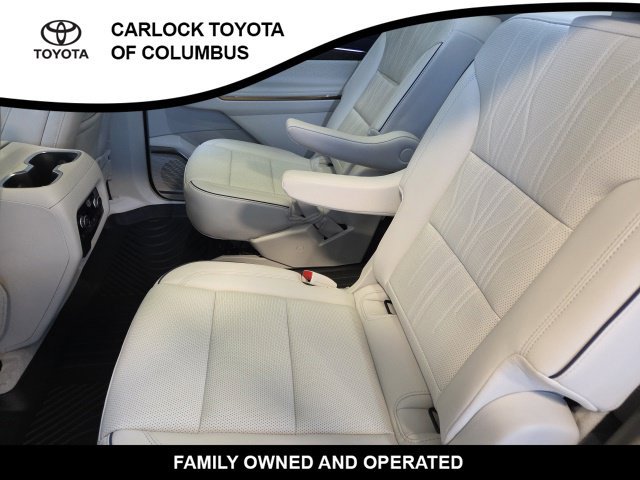 Used 2026 Buick Enclave Avenir w/ Super Cruise Package AWD/4WD image 15