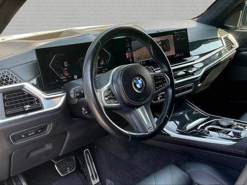 Used 2024 BMW X7 xDrive40i w/ M Sport Package AWD/4WD image 14