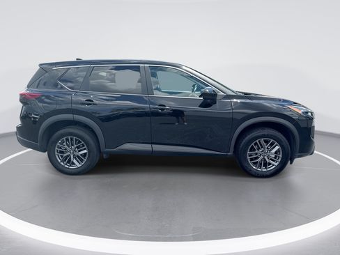 Used 2026 Nissan Rogue SV AWD/4WD image 3