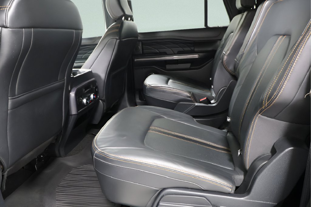 Used 2023 Ford Expedition Max Platinum AWD/4WD image 25