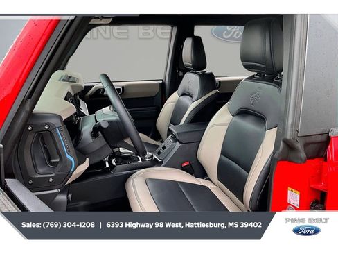 Used 2024 Ford Bronco Wildtrak AWD/4WD image 18