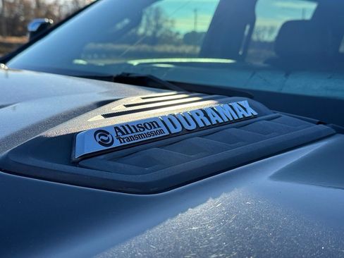 Used 2022 Chevrolet Silverado 2500 High Country image 9