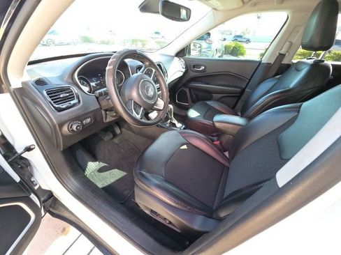 Used 2020 Jeep Compass Latitude image 12