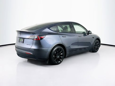 Used 2023 Tesla Model Y Long Range image 9