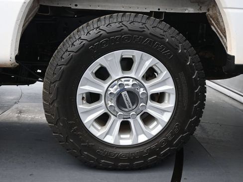 Used 2021 Ford F250 XLT w/ XLT Value Package AWD/4WD image 21