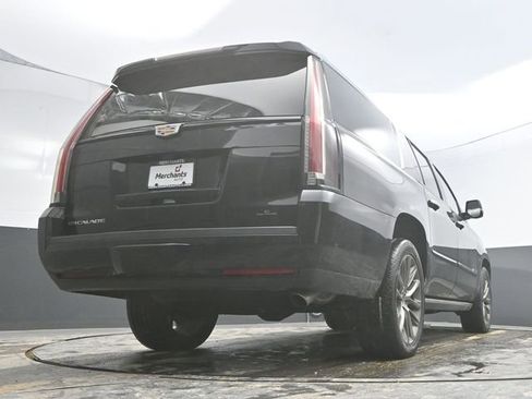 Used 2020 Cadillac Escalade ESV Platinum w/ Escalade Sport Edition image 50