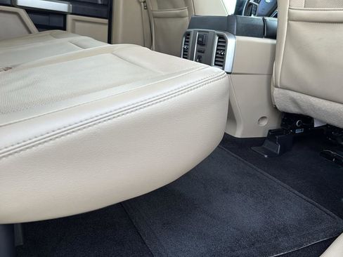 Used 2016 Ford F150 Lariat w/ Equipment Group 502A Luxury image 27