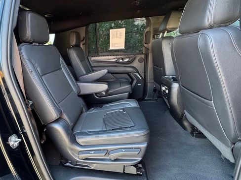 Used 2023 GMC Yukon Denali AWD/4WD image 38