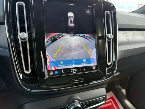 Used 2023 Volvo XC40 Recharge Plus image 29