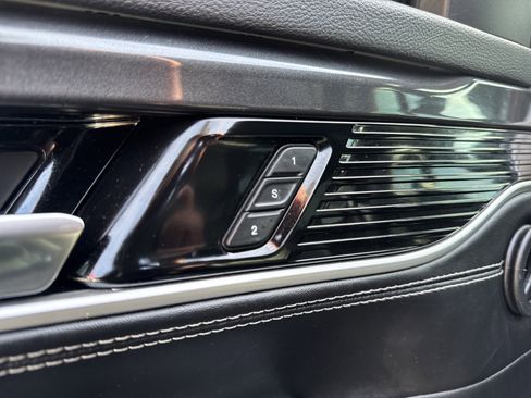 Used 2022 Jeep Wagoneer Series I w/ Convenience Group I image 15