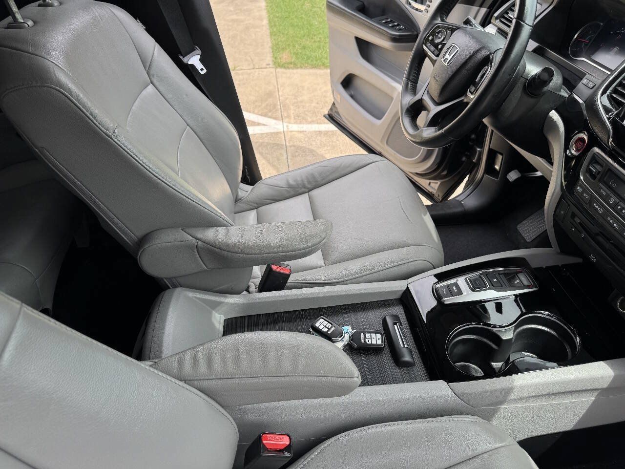 Used 2019 Honda Pilot Touring image 28