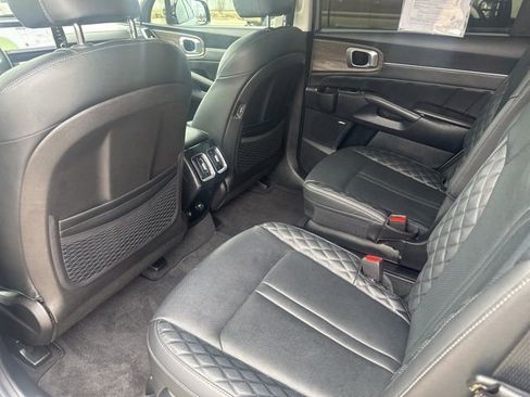 Used 2022 Kia Sorento SX Prestige image 20