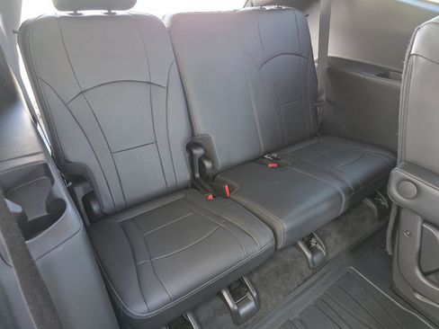 Used 2021 Buick Enclave Avenir w/ Avenir Technology Package image 30