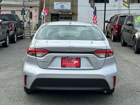 Used 2023 Toyota Corolla LE FWD image 5