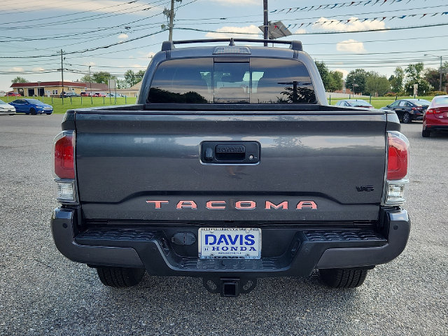 Used 2022 Toyota Tacoma TRD Sport w/ Technology Package AWD/4WD image 5