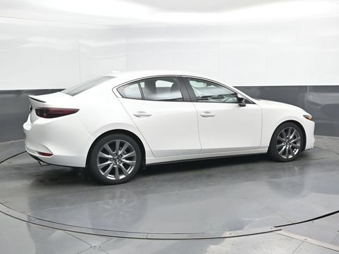 Used 2020 MAZDA MAZDA3 AWD Sedan w/ Black Accent Package image 4