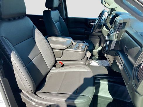 Used 2024 GMC Sierra 2500 Pro w/ Convenience Package image 26