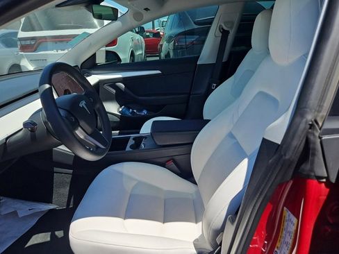 Used 2021 Tesla Model 3 Standard Range Plus RWD image 9