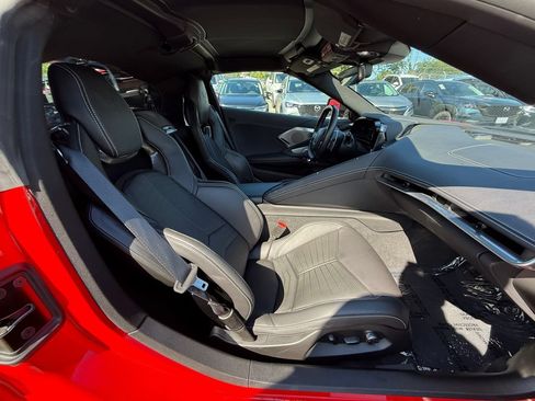 Used 2021 Chevrolet Corvette Stingray Preferred Cpe w/ Z51 Performance Package RWD image 28
