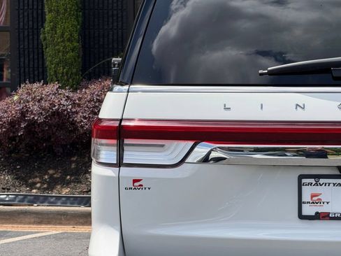 Used 2024 Lincoln Navigator L 4WD image 15