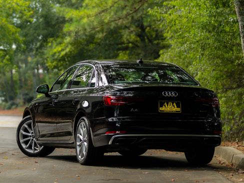 Used 2019 Audi A4 2.0T Premium Plus w/ Premium Plus Package image 3