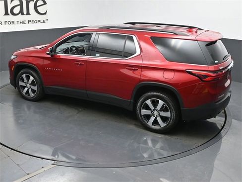 Used 2023 Chevrolet Traverse LT w/ LT Premium Package image 42