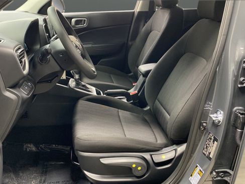 New 2026 Hyundai Venue SE FWD image 9