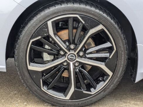 Used 2023 Nissan Altima 2.5 SR w/ SR Premium Package image 24