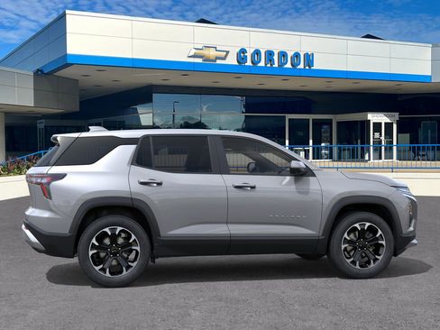 New 2026 Chevrolet Equinox LT image 5