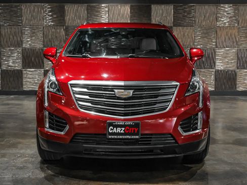 Used 2019 Cadillac XT5 FWD image 5