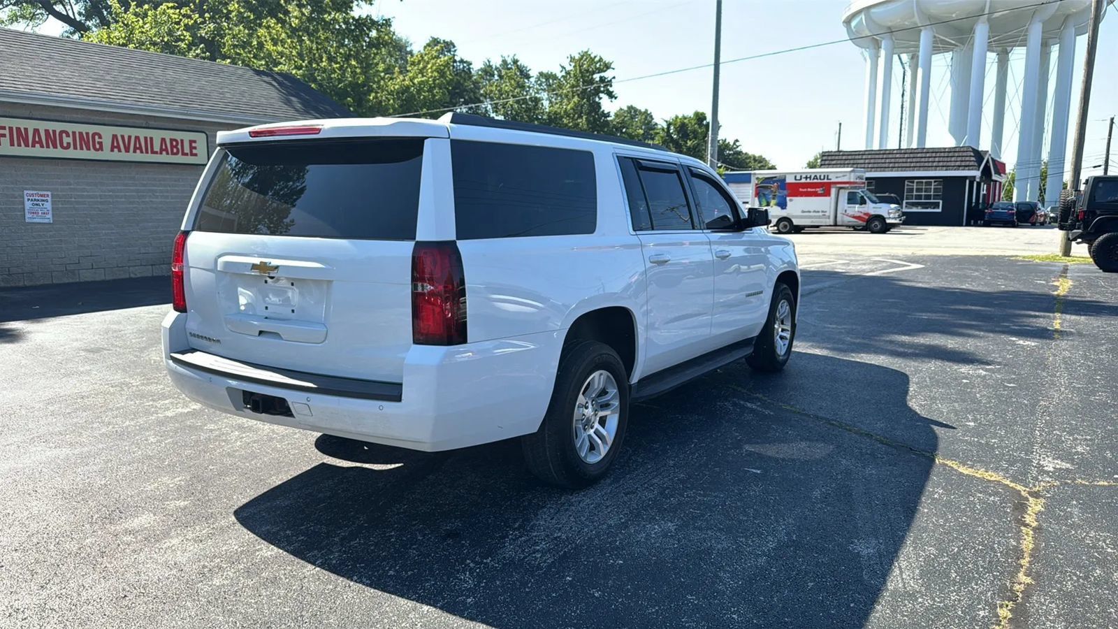 Used 2017 Chevrolet Suburban LS w/ Enhanced Driver Alert Package RWD image 7