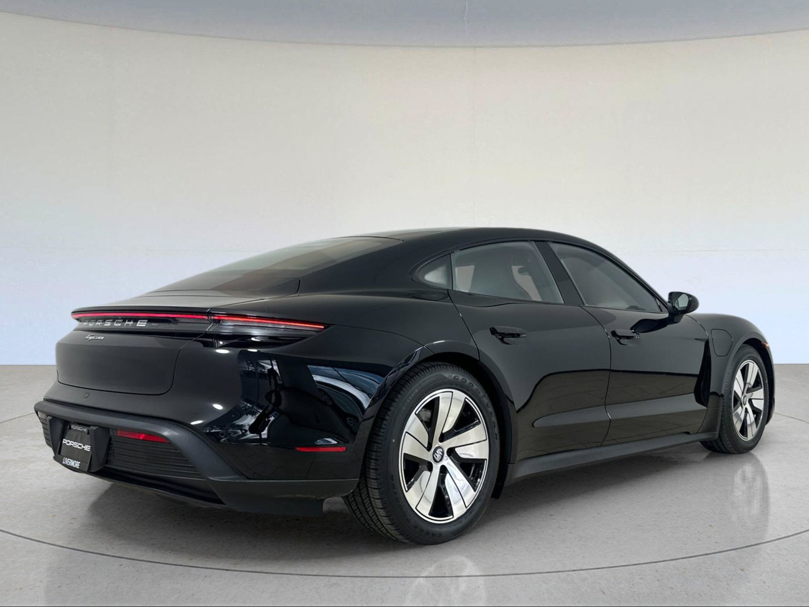 Certified 2023 Porsche Taycan RWD image 8