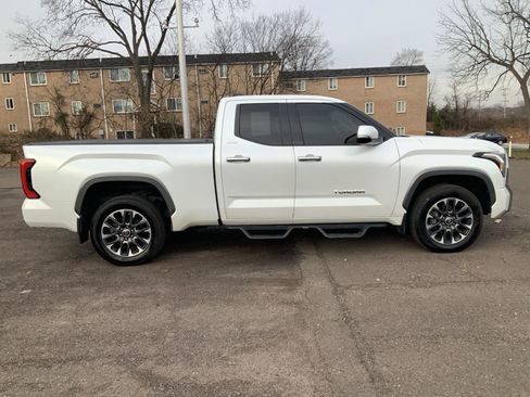Used 2022 Toyota Tundra Limited image 8