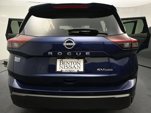 Used 2024 Nissan Rogue SV AWD/4WD image 10