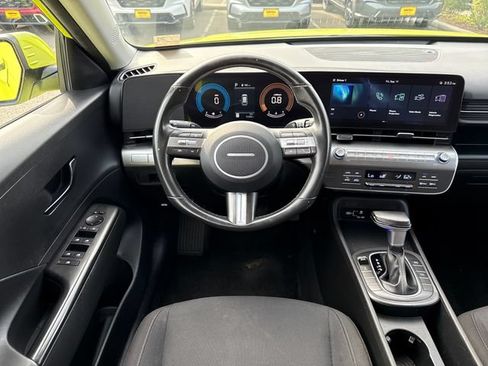 Used 2025 Hyundai Kona SEL AWD/4WD image 29