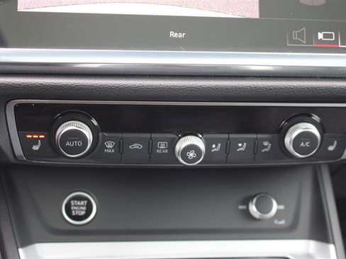 Used 2023 Audi Q3 2.0T Premium image 19