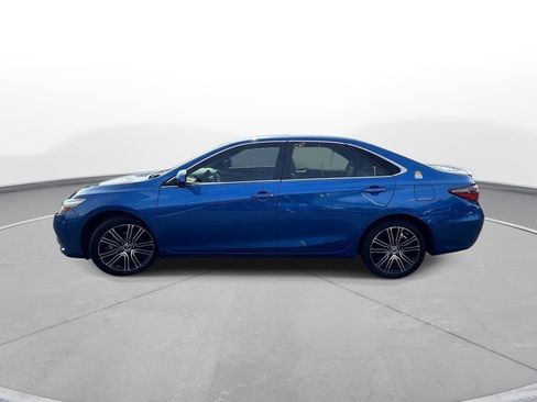 Used 2016 Toyota Camry SE image 9