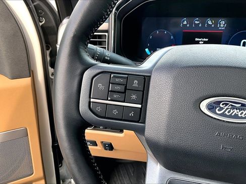 Used 2024 Ford F250 Lariat w/ Lariat Ultimate Package image 19